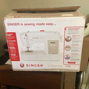 Hello my name is Malachi! I’m selling a Singer Brand Sewing Kit.